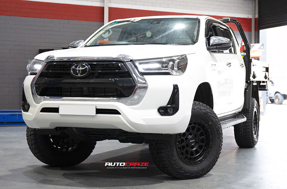 TOYOTA HILUX ROH ASSAULT MATT BLACK