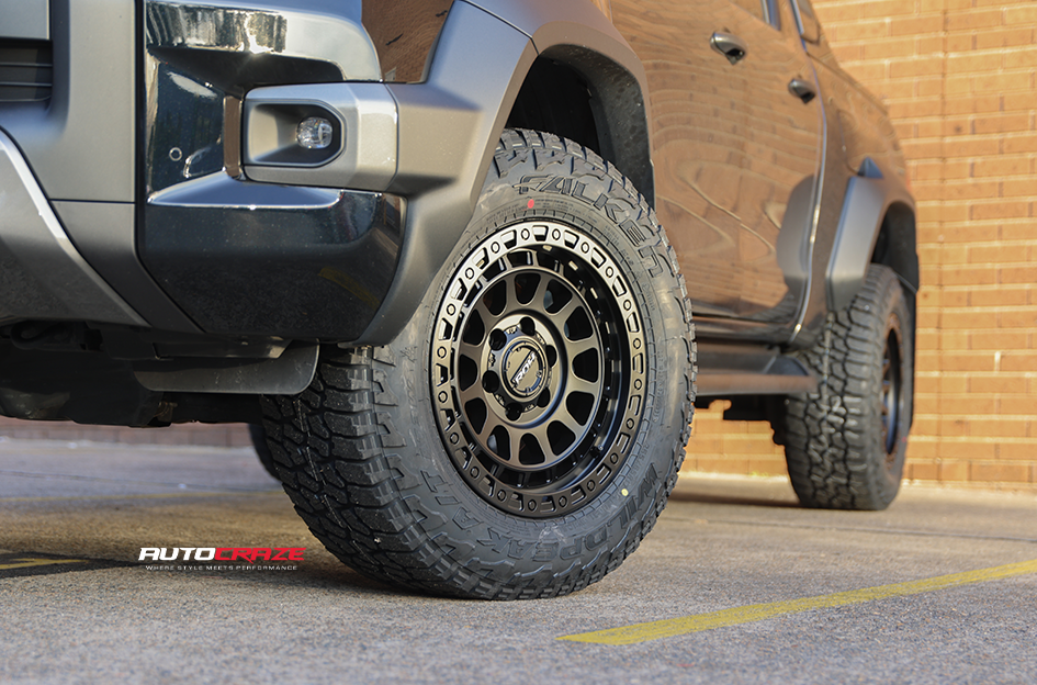 TOYOTA HILUX ROH ASSAULT MATT BLACK 