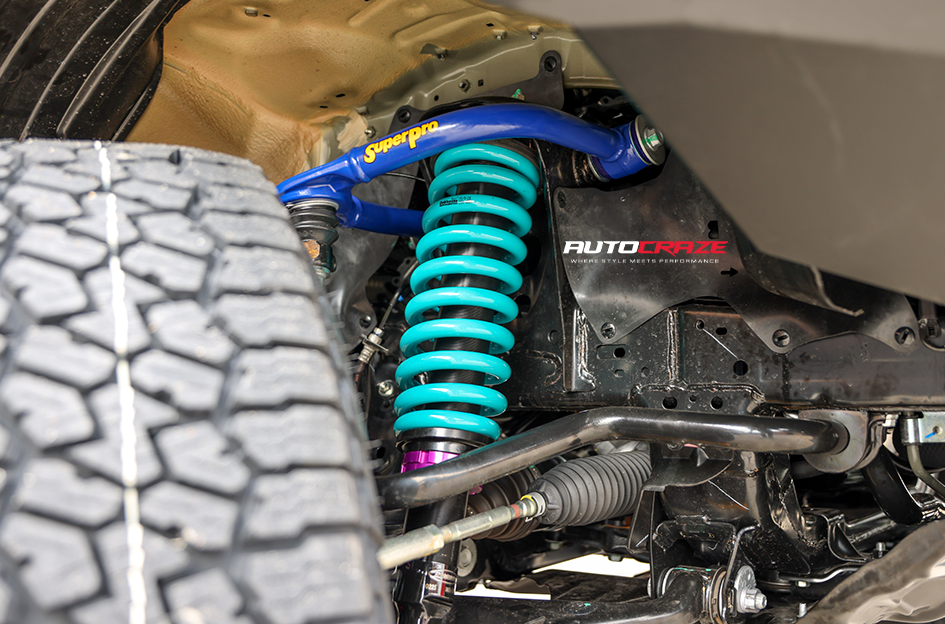 TOYOTA HILUX ROH ASSAULT MATTE BRONZE 