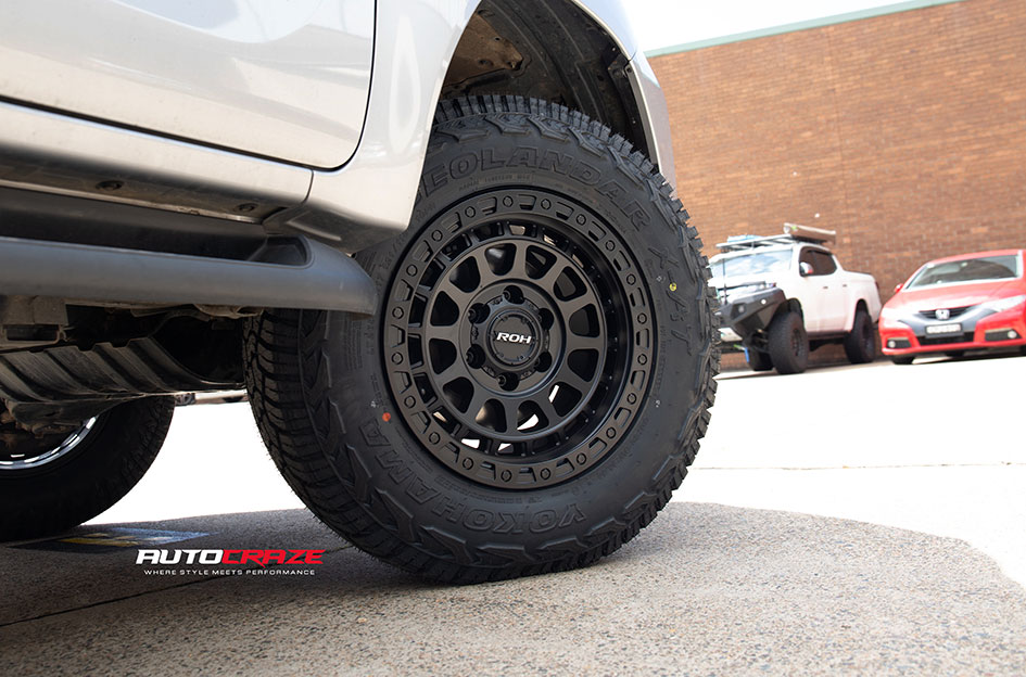 TOYOTA HILUX ROH ASSAULT MATT BLACK