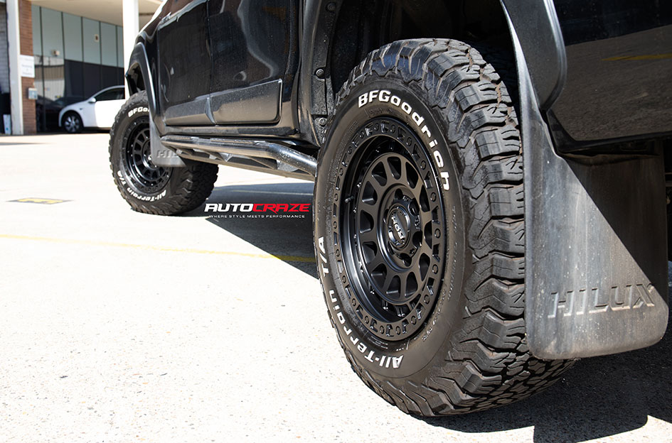 TOYOTA HILUX RUGGED X ROH ASSAULT MATT BLACK