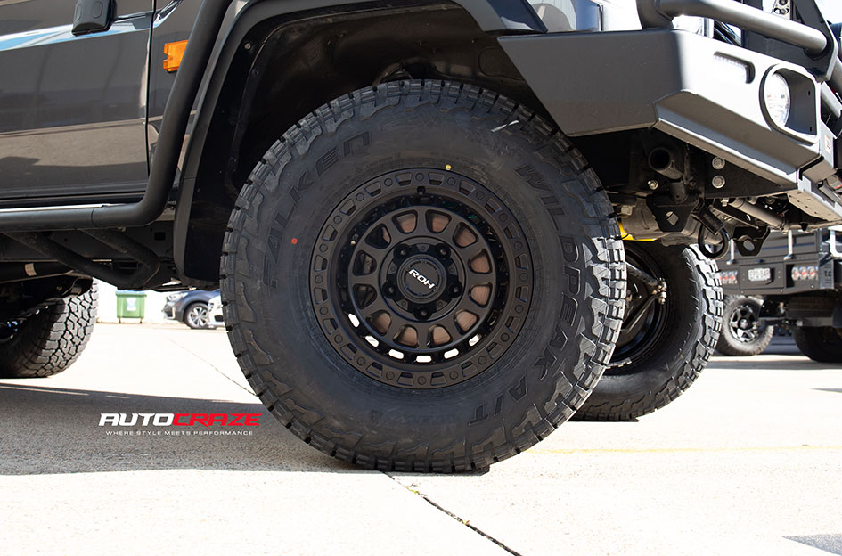 TOYOTA LANDCRUISER 70 SERIES ROH ASSAULT MATT BLACK