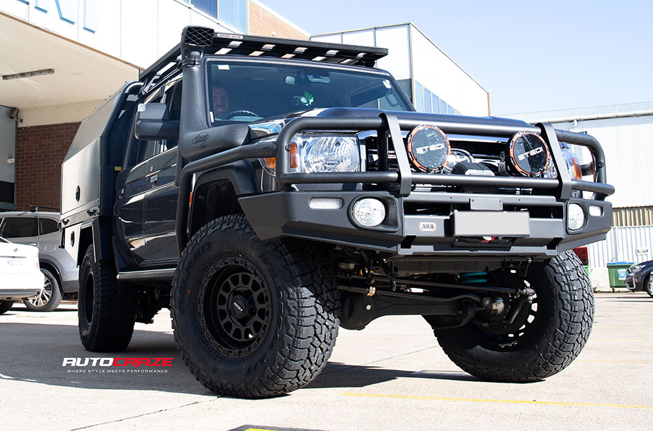 TOYOTA LANDCRUISER 70 SERIES ROH ASSAULT MATT BLACK