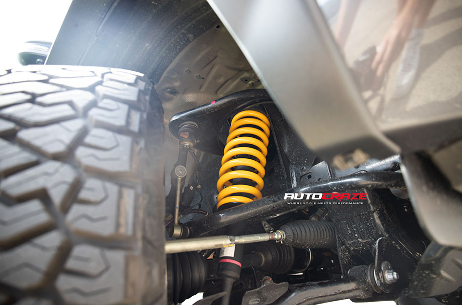 TOYOTA HILUX ROH CRAWLER MATT BLACK 