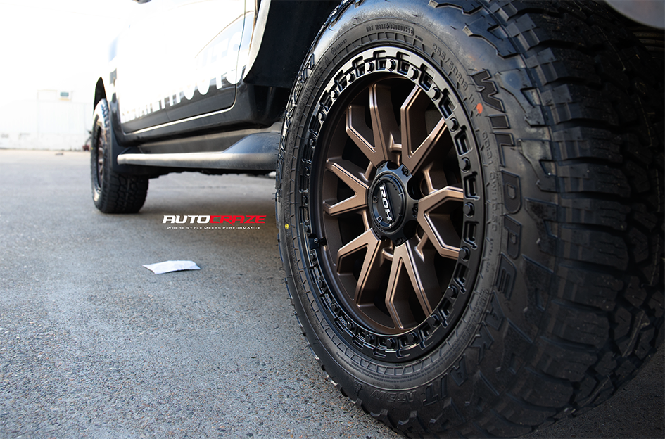 TOYOTA HILUX ROH RAID MATTE BRONZE