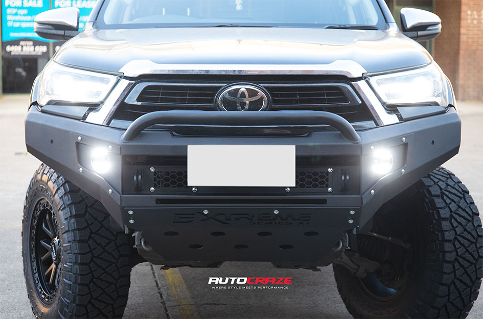 TOYOTA HILUX ROH RAID MATTE BLACK 