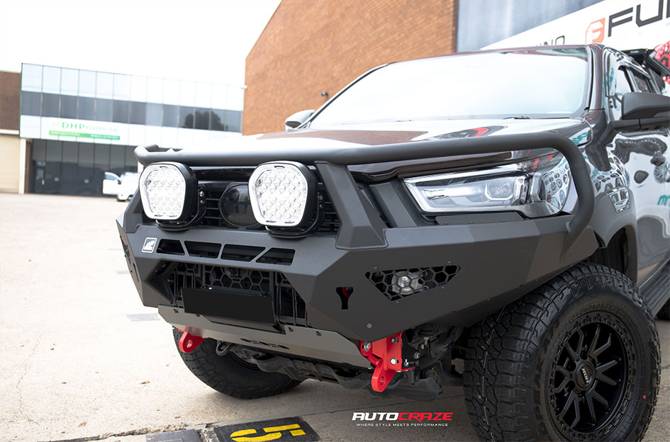 TOYOTA HILUX ROH RAID MATTE BLACK 