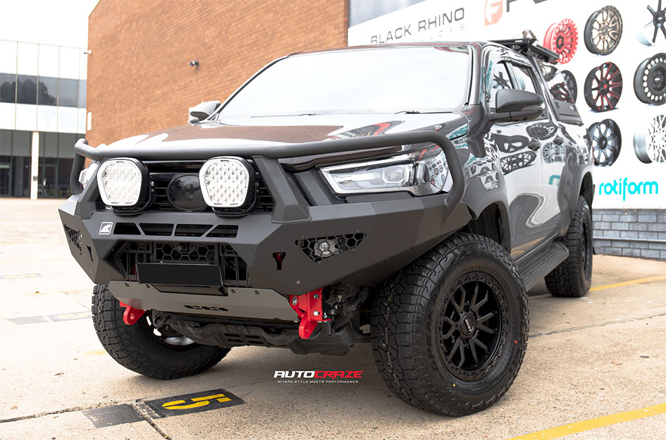 TOYOTA HILUX ROH RAID MATTE BLACK 