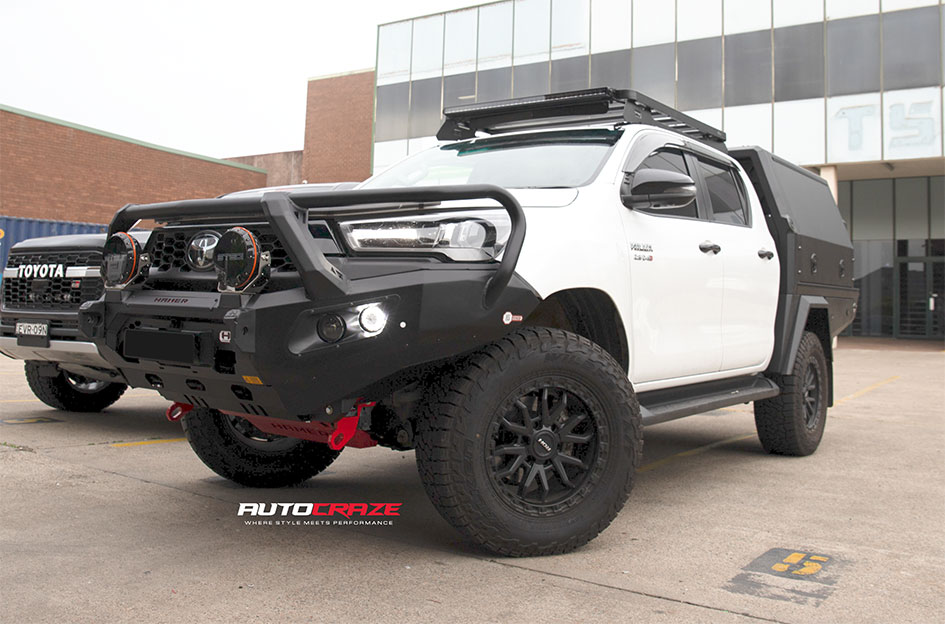 TOYOTA HILUX ROH RAID MATTE BLACK 