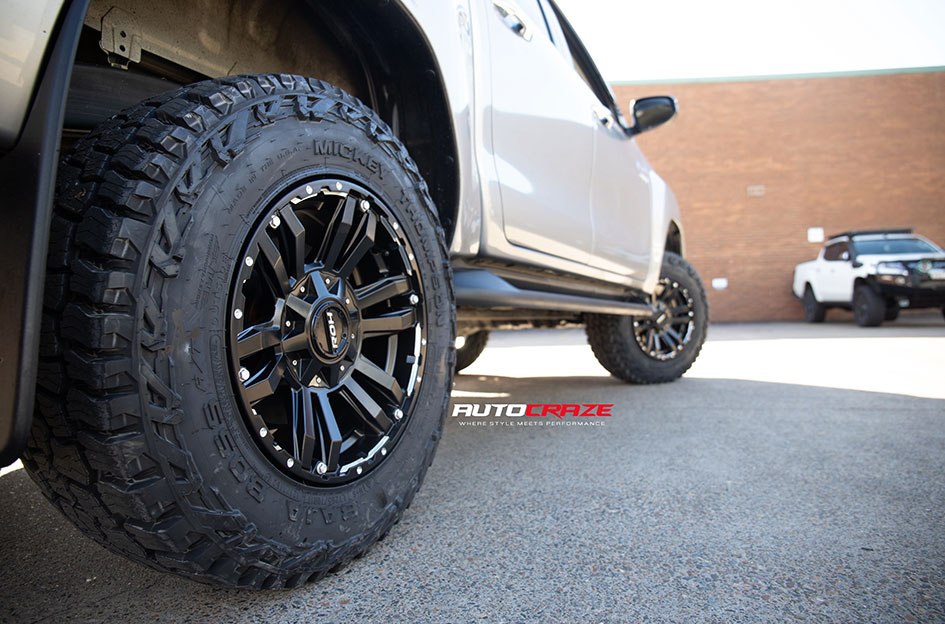 TOYOTA HILUX ROH VAPOUR MATT BLACK / SILVER BOLTS