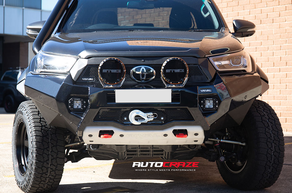 TOYOTA HILUX FUEL SHOK MATTE BLACK