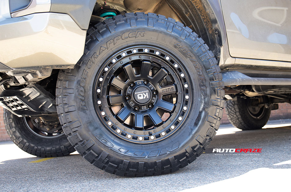 TOYOTA HILUX ROGUE KING SNATCH SATIN BLACK 