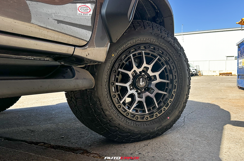 TOYOTA HILUX ROGUE LENSO GRAVEL PASSION BLACK