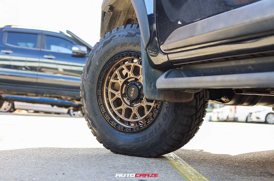 TOYOTA HILUX RUGGED X CSA THUNDER SATIN BRONZE BLACK LIP