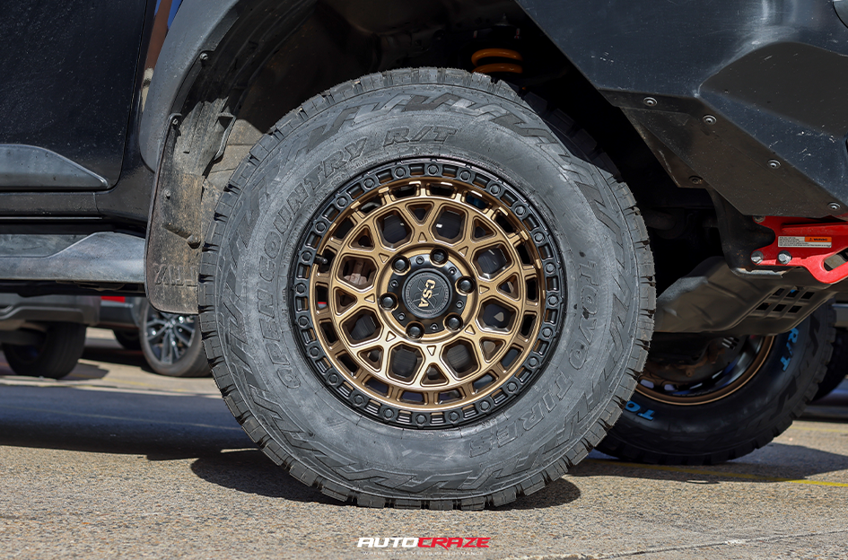 TOYOTA HILUX RUGGED X CSA THUNDER SATIN BRONZE BLACK LIP