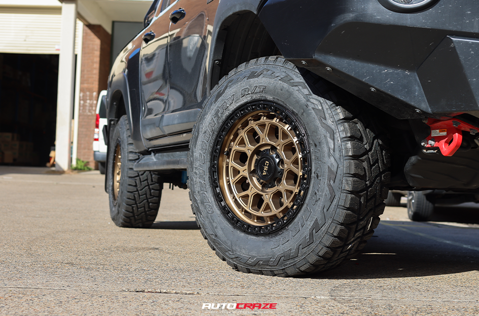 TOYOTA HILUX RUGGED X CSA THUNDER SATIN BRONZE BLACK LIP