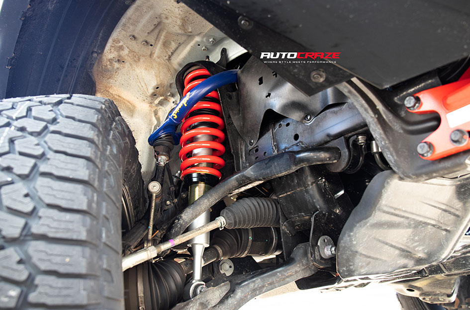 TOYOTA HILUX RUGGED X KMC SUMMIT SATIN BLACK