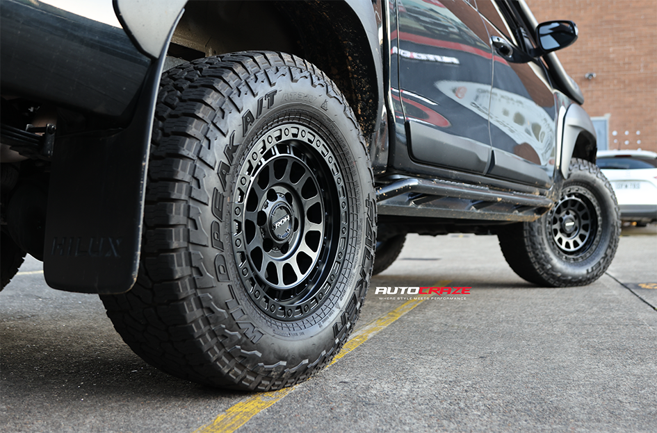 TOYOTA HILUX RUGGED X ROH ASSAULT MATT BLACK