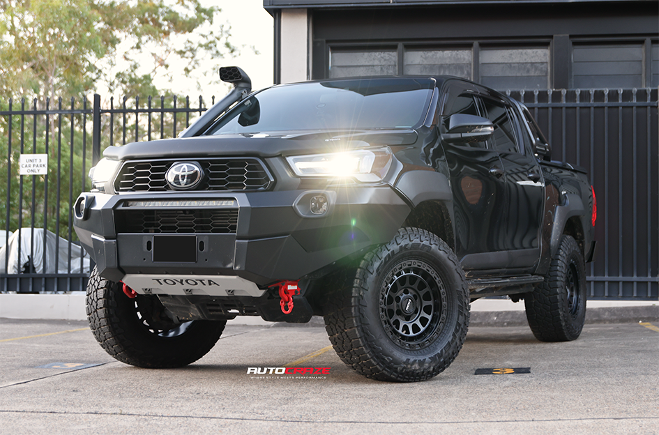 TOYOTA HILUX RUGGED X ROH ASSAULT MATT BLACK