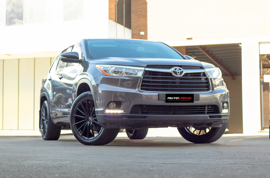 TOYOTA KLUGER INFORGED IFG54 BLACK