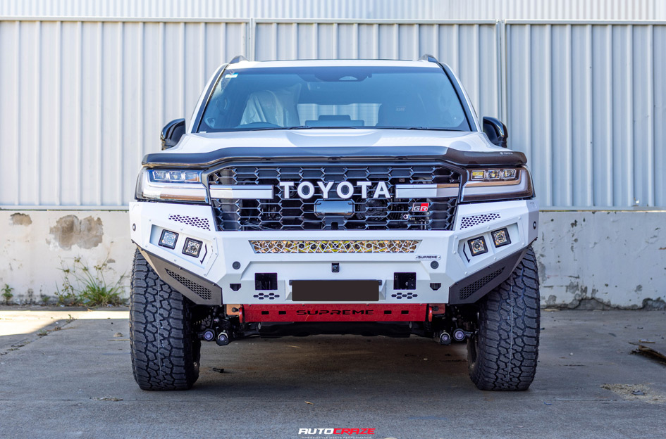 TOYOTA LANDCRUISER 300 NOMAD N133 SATIN BLACK