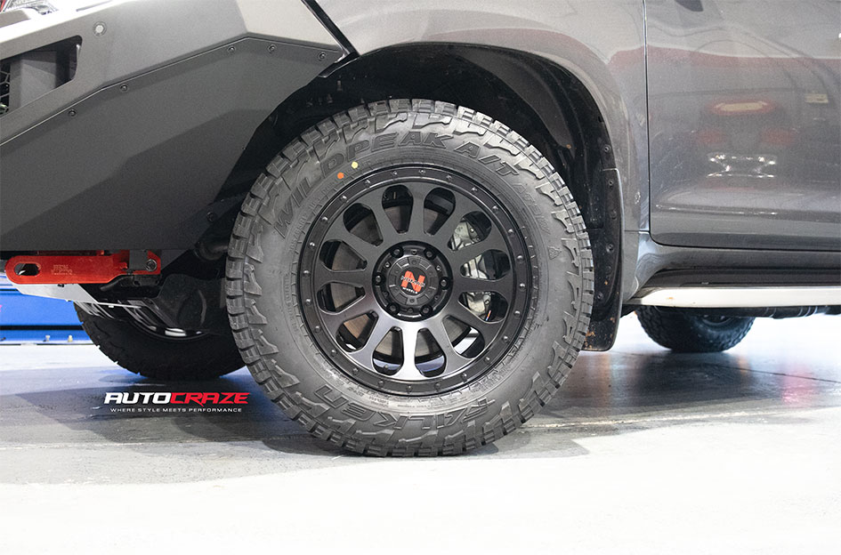TOYOTA LANDCRUISER PRADO NOMAD VICTIM MATTE BLACK