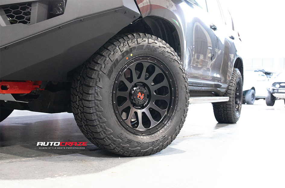 TOYOTA LANDCRUISER PRADO NOMAD VICTIM MATTE BLACK