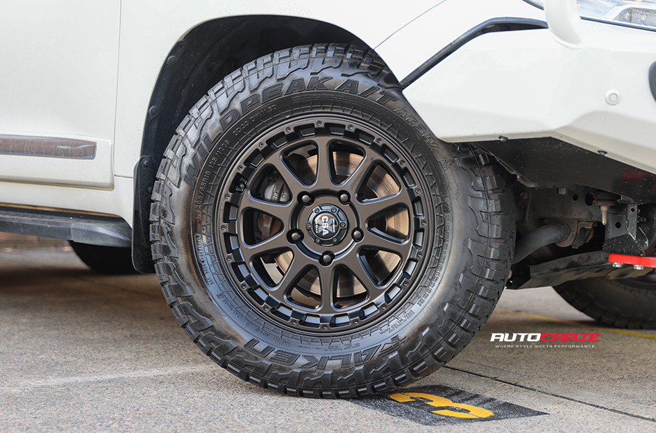 TOYOTA LANDCRUISER 200 SERIES CSA RECOIL CSA-X SATIN BLACK
