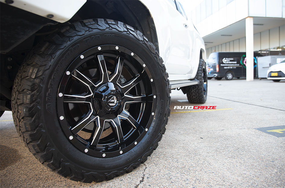 TOYOTA LANDCRUISER 200 SERIES FUEL VANDAL GLOSS BLACK MILLED