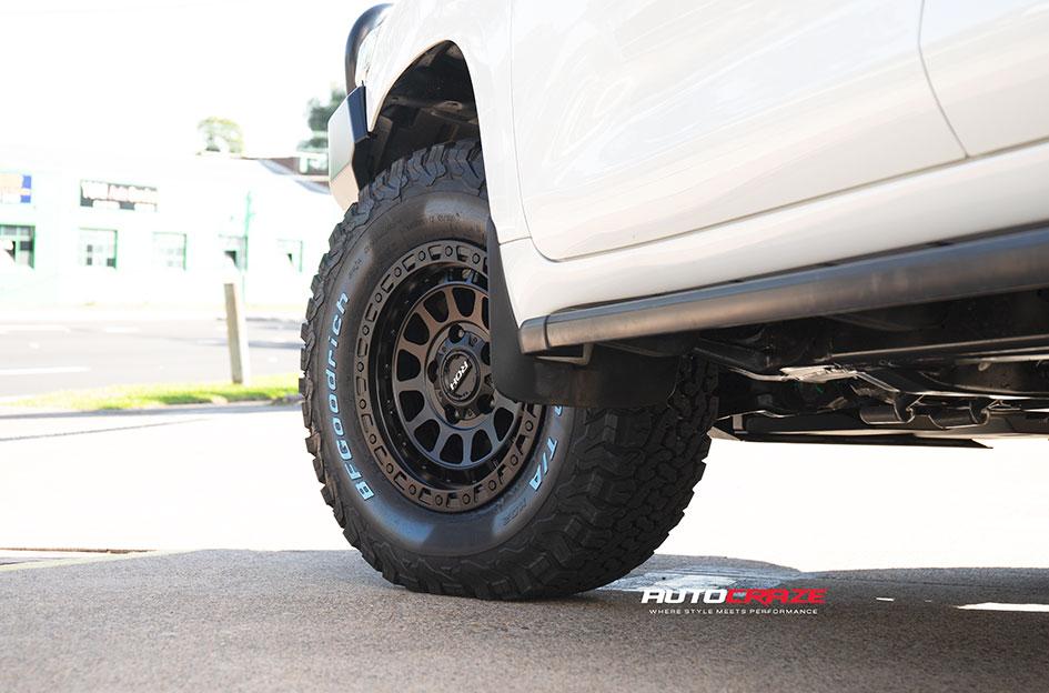 TOYOTA LANDCRUISER 200 SERIES ROH ASSAULT MATT BLACK