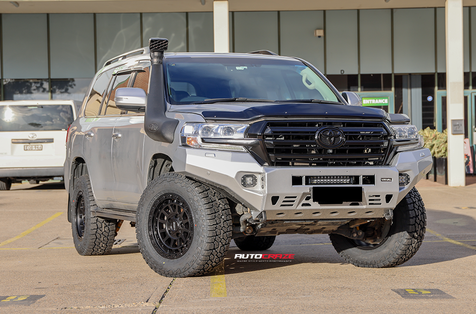 TOYOTA LANDCRUISER 200 SERIES ROH ASSAULT MATT BLACK