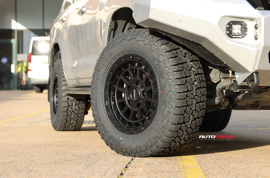 TOYOTA LANDCRUISER 200 SERIES ROH ASSAULT MATT BLACK