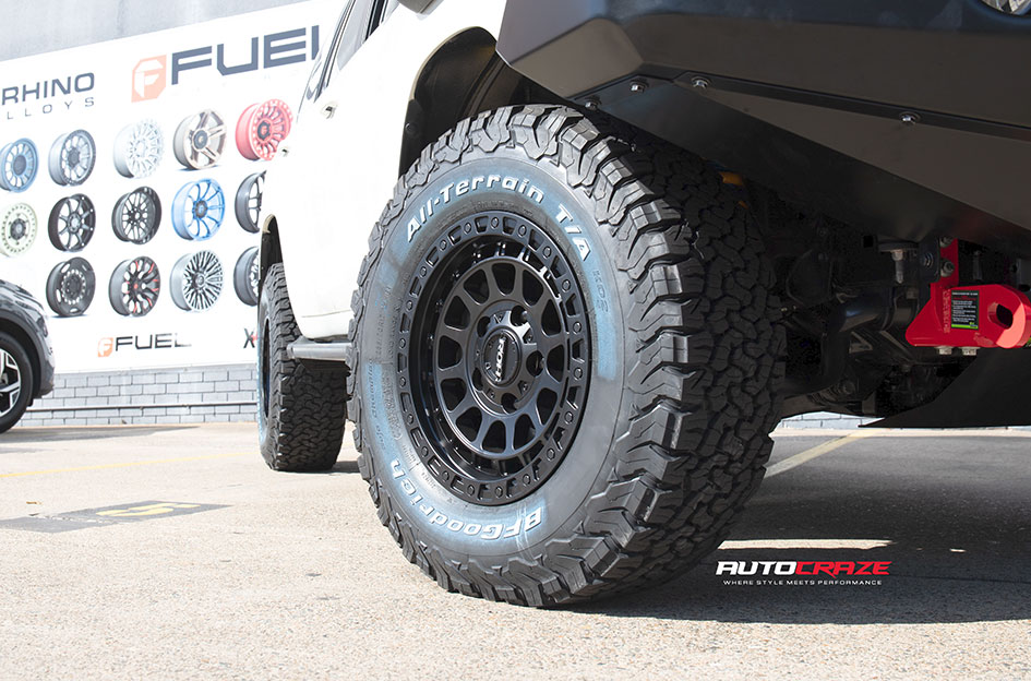 TOYOTA LANDCRUISER 200 SERIES ROH ASSAULT MATT BLACK