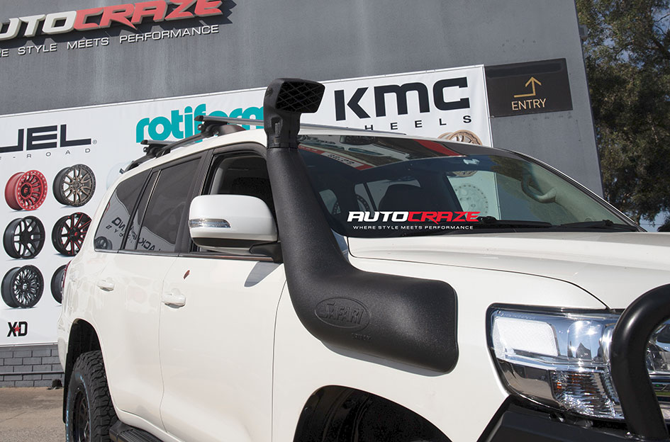 TOYOTA LANDCRUISER 200 SERIES ROH ASSAULT MATT BLACK