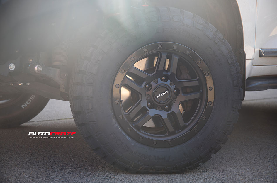 TOYOTA LANDCRUISER 200 SERIES ROH HAMMER MATTE BLACK