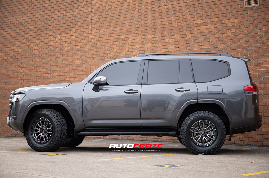 TOYOTA LANDCRUISER 300 SERIES FUEL REBEL 6 MATTE GUNMETAL BLACK BEAD RING