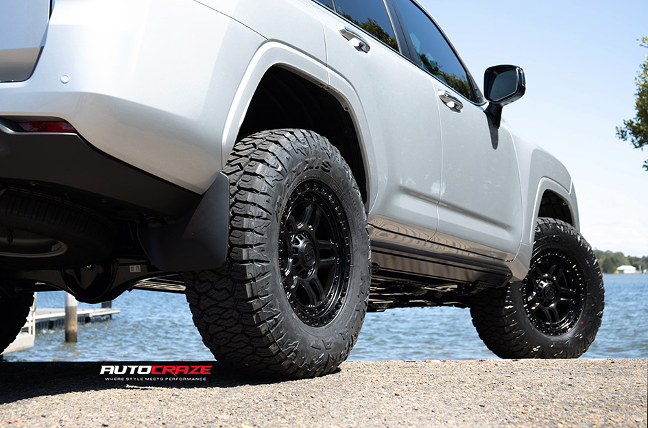 TOYOTA LANDCRUISER 300 SERIES KING BARRETT SATIN BLACK 