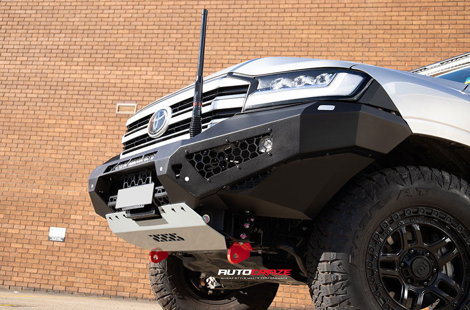 TOYOTA LANDCRUISER 300 SERIES KING BARRETT SATIN BLACK
