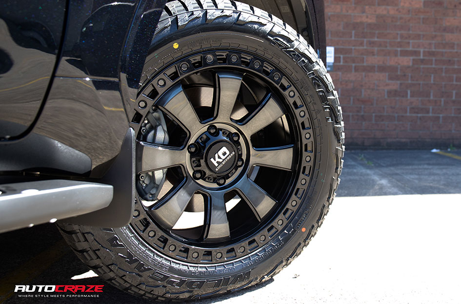 TOYOTA LANDCRUISER 300 SERIES KING ARMOR GLOSS BLACK BLACK TINT