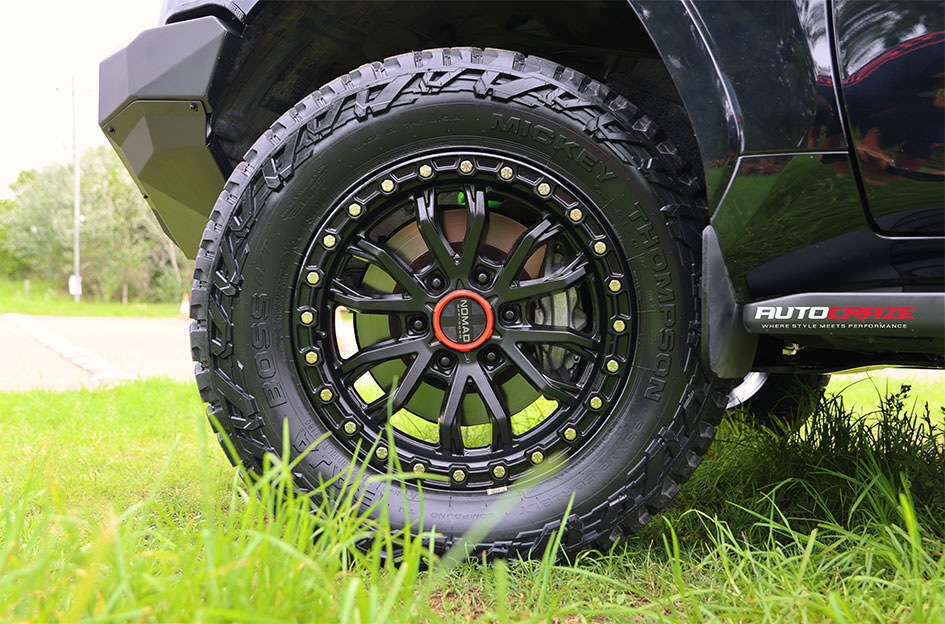 TOYOTA LANDCRUISER 300 SERIES NOMAD N133 SATIN BLACK