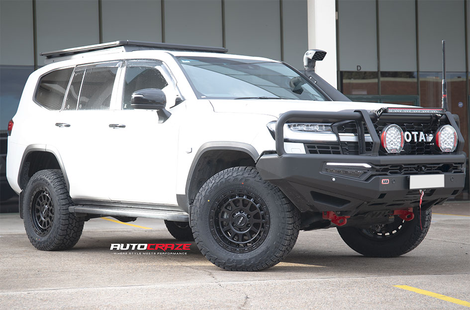 TOYOTA LANDCRUISER 300 SERIES ROH ASSAULT MATT BLACK