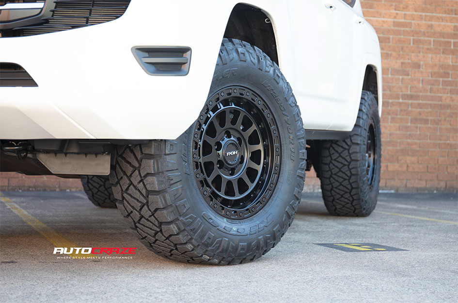 TOYOTA LANDCRUISER 300 SERIES ROH ASSAULT MATT BLACK