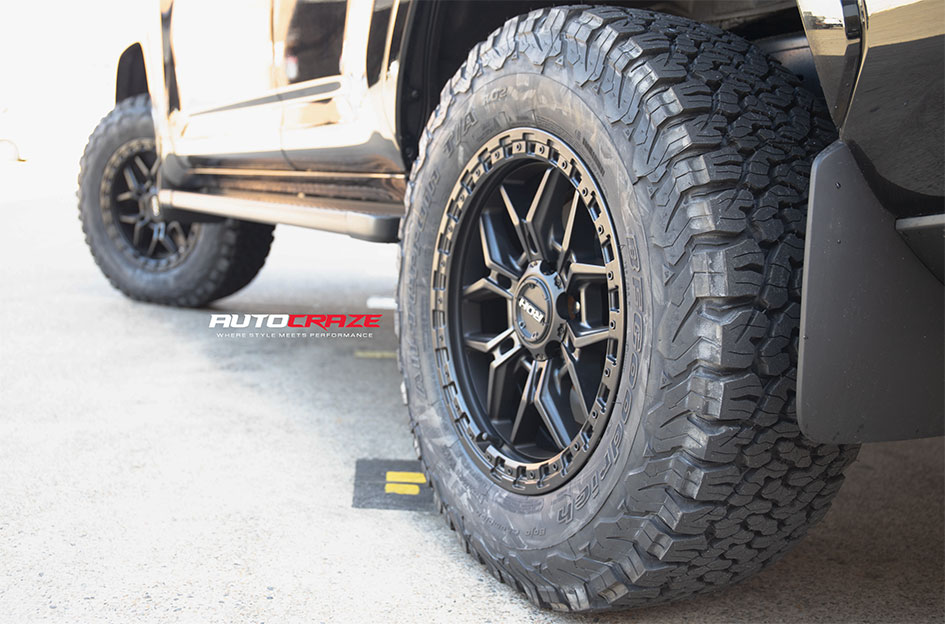 TOYOTA LANDCRUISER 300 SERIES ROH AXE MATT BLACK