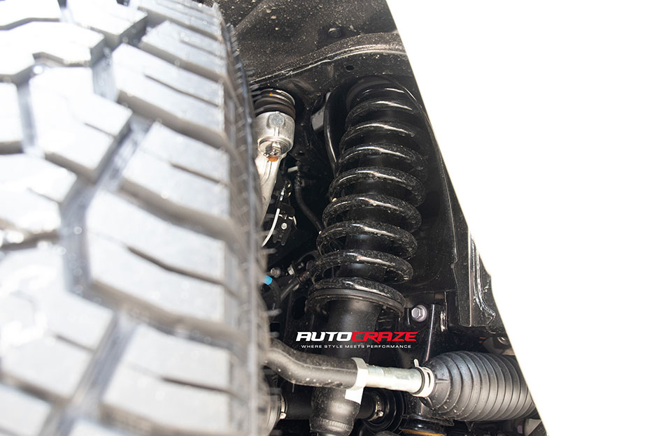 TOYOTA LANDCRUISER 300 SERIES ROH AXE MATT BLACK