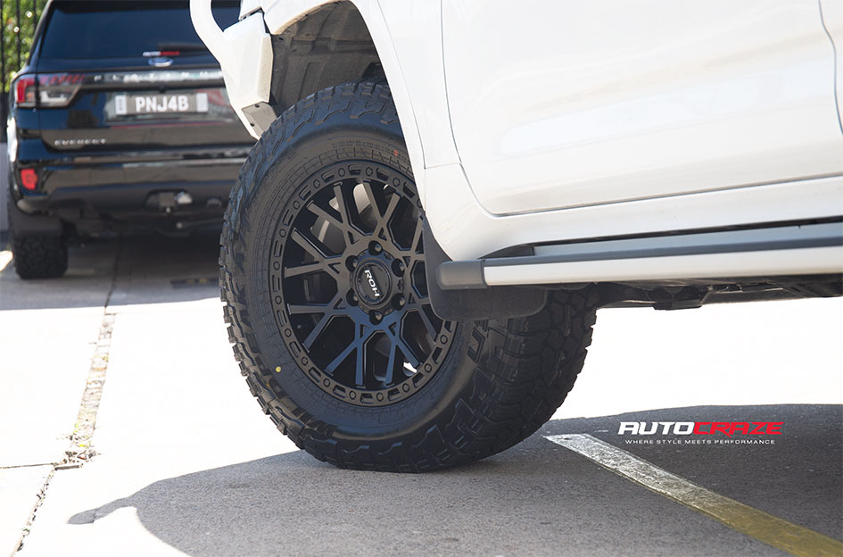 TOYOTA LANDCRUISER 300 SERIES ROH CRAWLER MATT BLACK