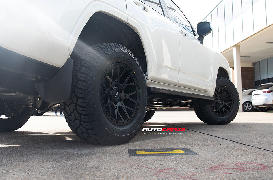 TOYOTA LANDCRUISER 300 SERIES ROH CRAWLER MATT BLACK 