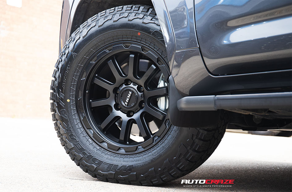 TOYOTA LANDCRUISER 300 SERIES ROH ONYX MATTE BLACK