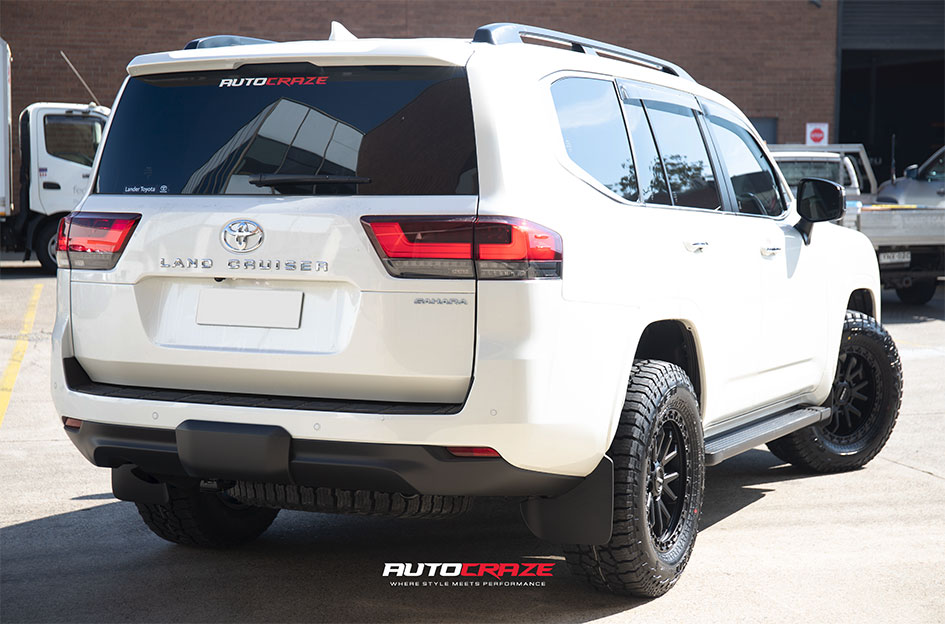 TOYOTA LANDCRUISER 300 SERIES ROH RAID MATTE BLACK 