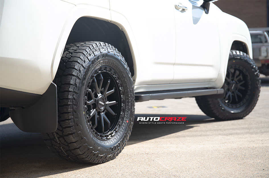 TOYOTA LANDCRUISER 300 SERIES ROH RAID MATTE BLACK 