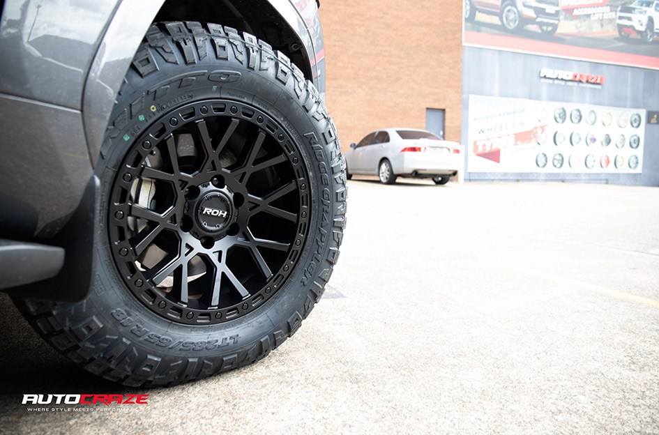 TOYOTA LANDCRUISER 300 SERIES ROH CRAWLER MATT BLACK 